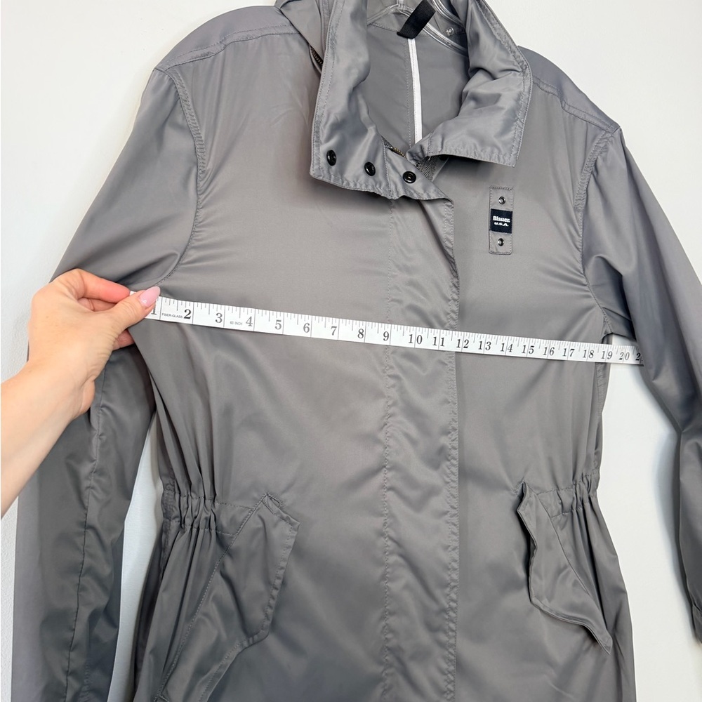 Blauer USA Grey/Silver Windbreaker Jacket | Lightweight | Excellent Condition - Picture 13 of 17